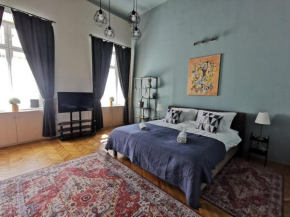 Astoria Downtown Apartment